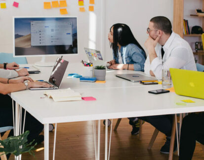Innovative e-conferencing tool – a solution to improve the activity and quality of interaction between speaker and audience in audio-video communication platforms.