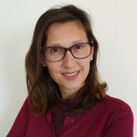 Assoc. Prof. dr. Jana Hojnik